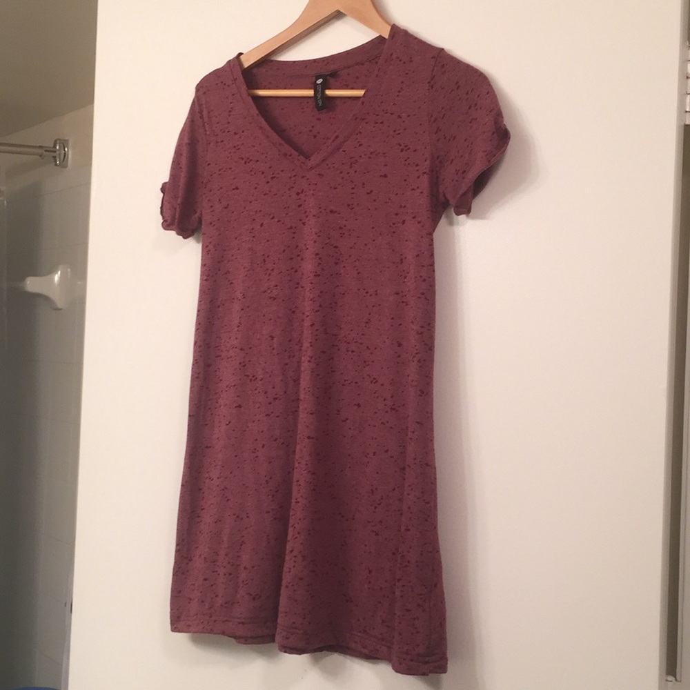 Cotton on t-shirt dress Size XS magenta?